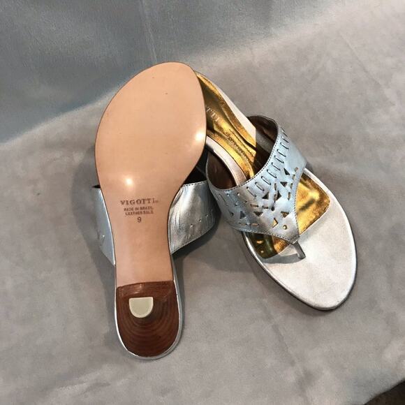 Vigotti Slip on kitten heels  Silver and Copper Size 9 - Picture 3 of 3
